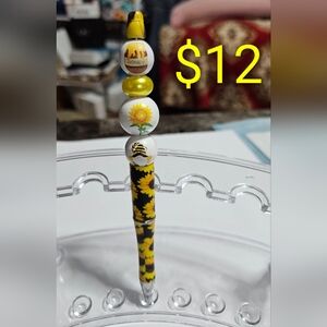 Sunflower and Bee Themed Pen